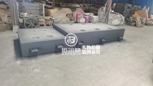 發(fā)往蘭州的重達10噸的減振臺座準備就緒。